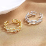 Anillo Ajustable con Circonitas Engastadas